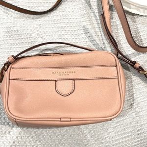 Marc Jacobs NY Crossbody purse